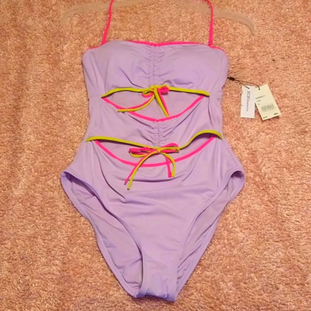 ⛱️🕶️BCBGeneration NWT One Piece🌄👙